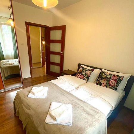 ורשה Apartamenty Na Ogrodowa מראה חיצוני תמונה