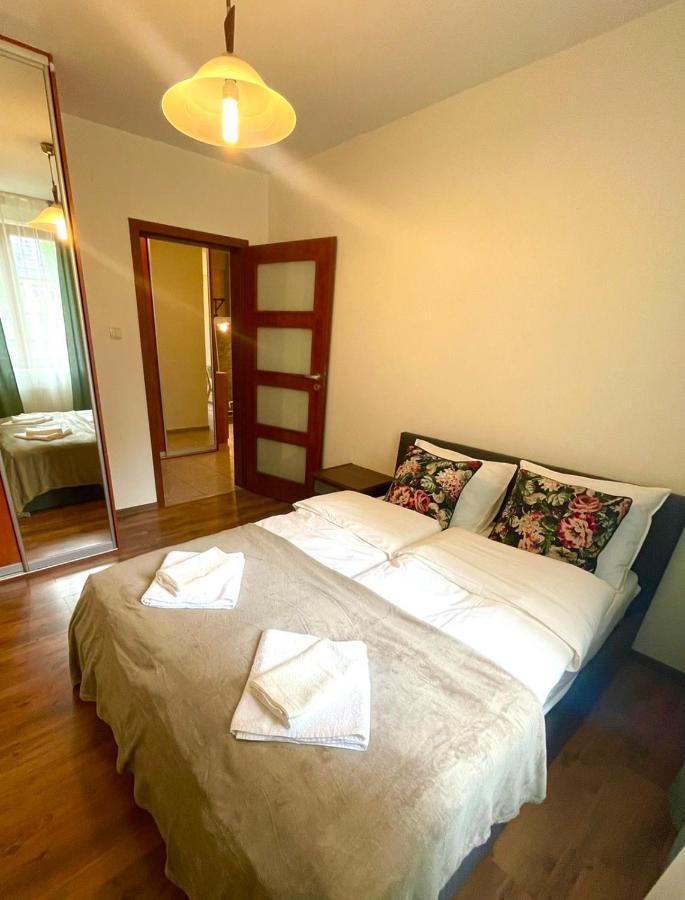 ורשה Apartamenty Na Ogrodowa מראה חיצוני תמונה